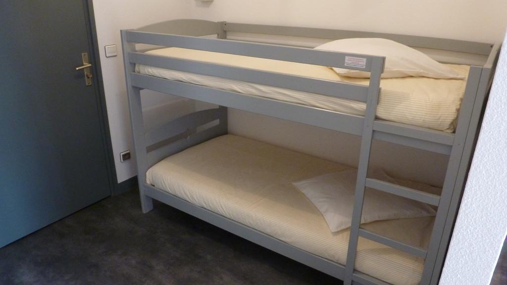 Le Gite Du Velay Bains Экстерьер фото